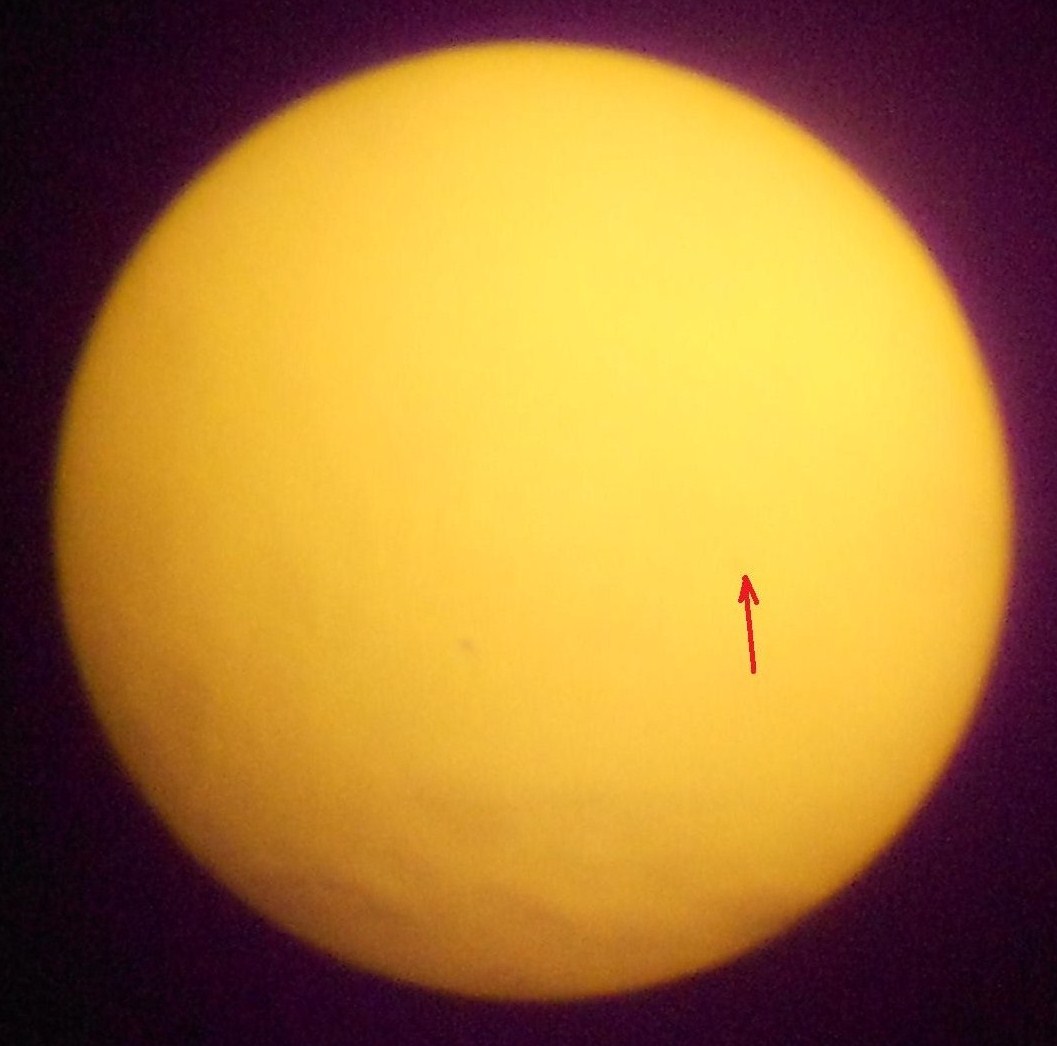 Фотографии моментов транзита Меркурия по диску Солнца 9 мая 2016 (Астрономия 7 класс)