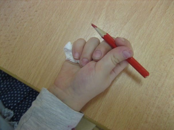 Консультация:Как правильно держать карандаш