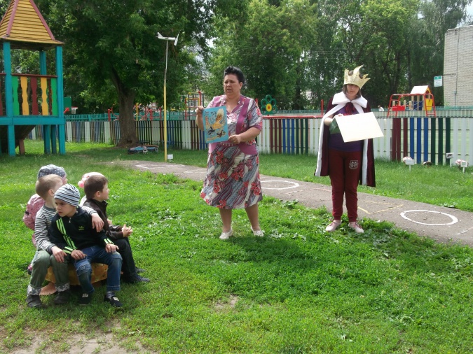 Фотоотчет о проведении развлечения Путешествие в страну русских народных сказок