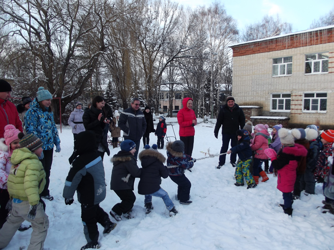 Зимние забавы на улице для детей и родителей.