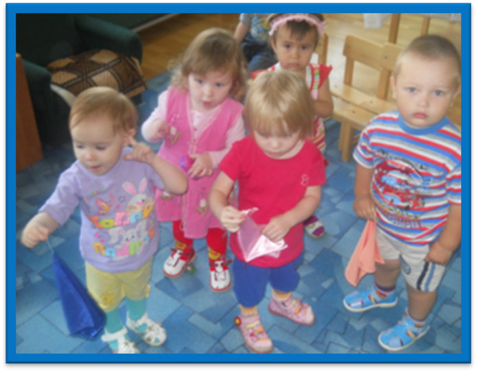 Физкультурное развлечение «В гости к Зайке» с детьми первой младшей группы (2 -3 лет)