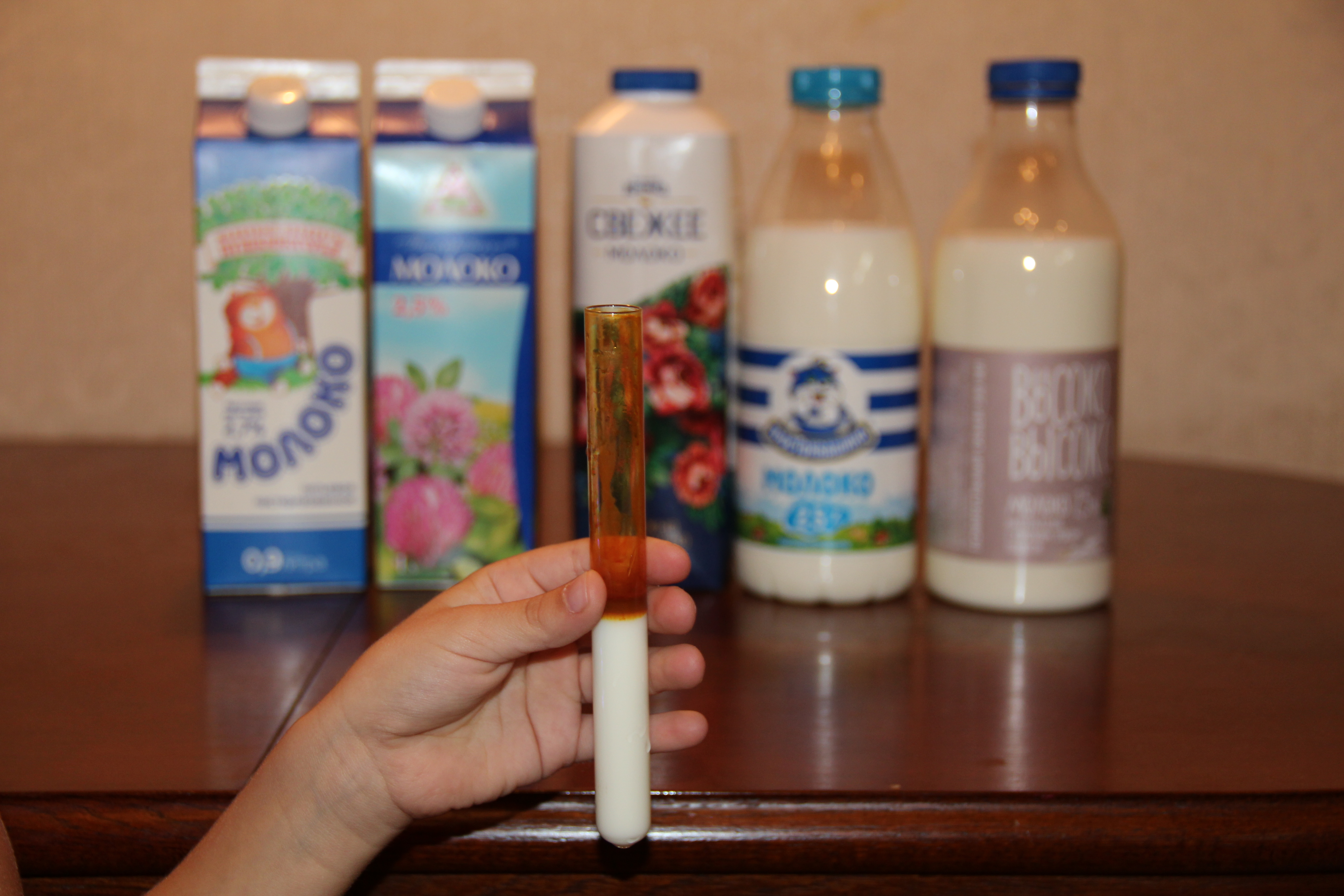 Определение качества молока в домашних условиях