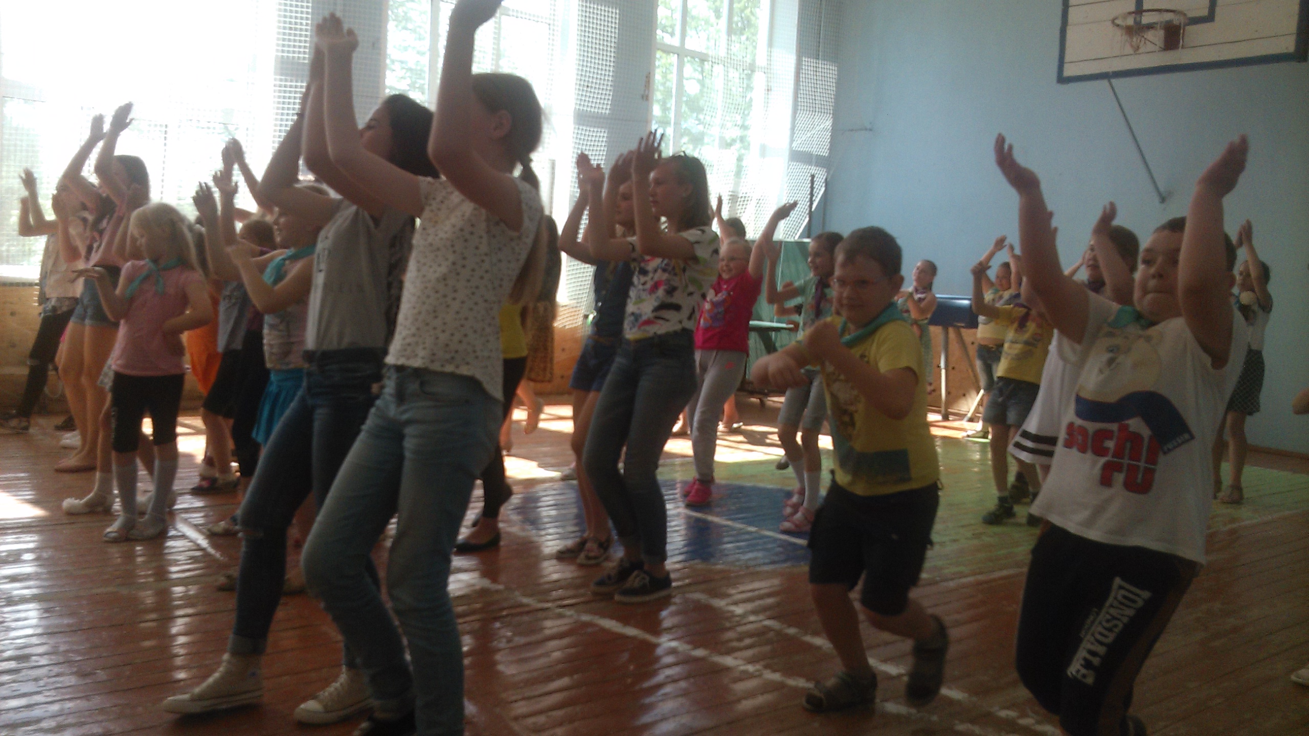 Фото репортаж о Дне защиты детей в летнем лагере Улыбка