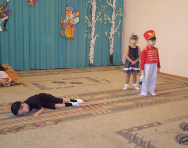 Муха-цокотуха сценарий. Музыкально-театрализованная деятельность (для детей средней группы детского сада).