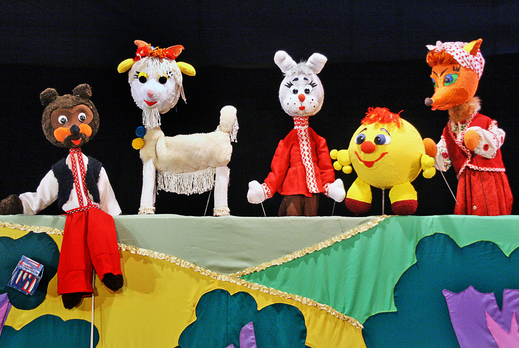 Дом культуры театрализация. Кукольный театр. Кукольный театр для детей. Куклы для кукольного театра. Кукольный спектакль.