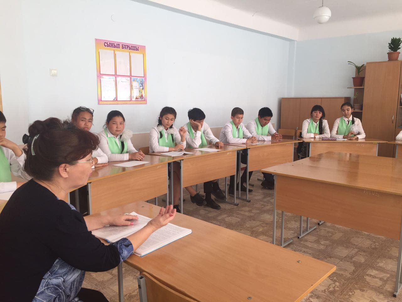 Внеклассное мероприятие Полиязычие в Казахстане
