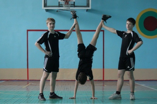 Конкурсный урок физической культуры по теме: гимнастика Продолжается жизнь..Связь людей и времен!
