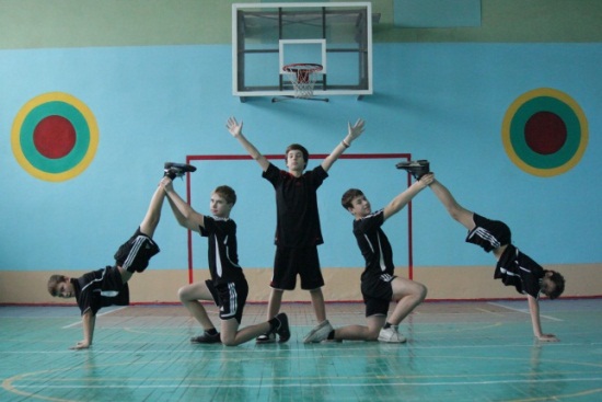 Конкурсный урок физической культуры по теме: гимнастика Продолжается жизнь..Связь людей и времен!