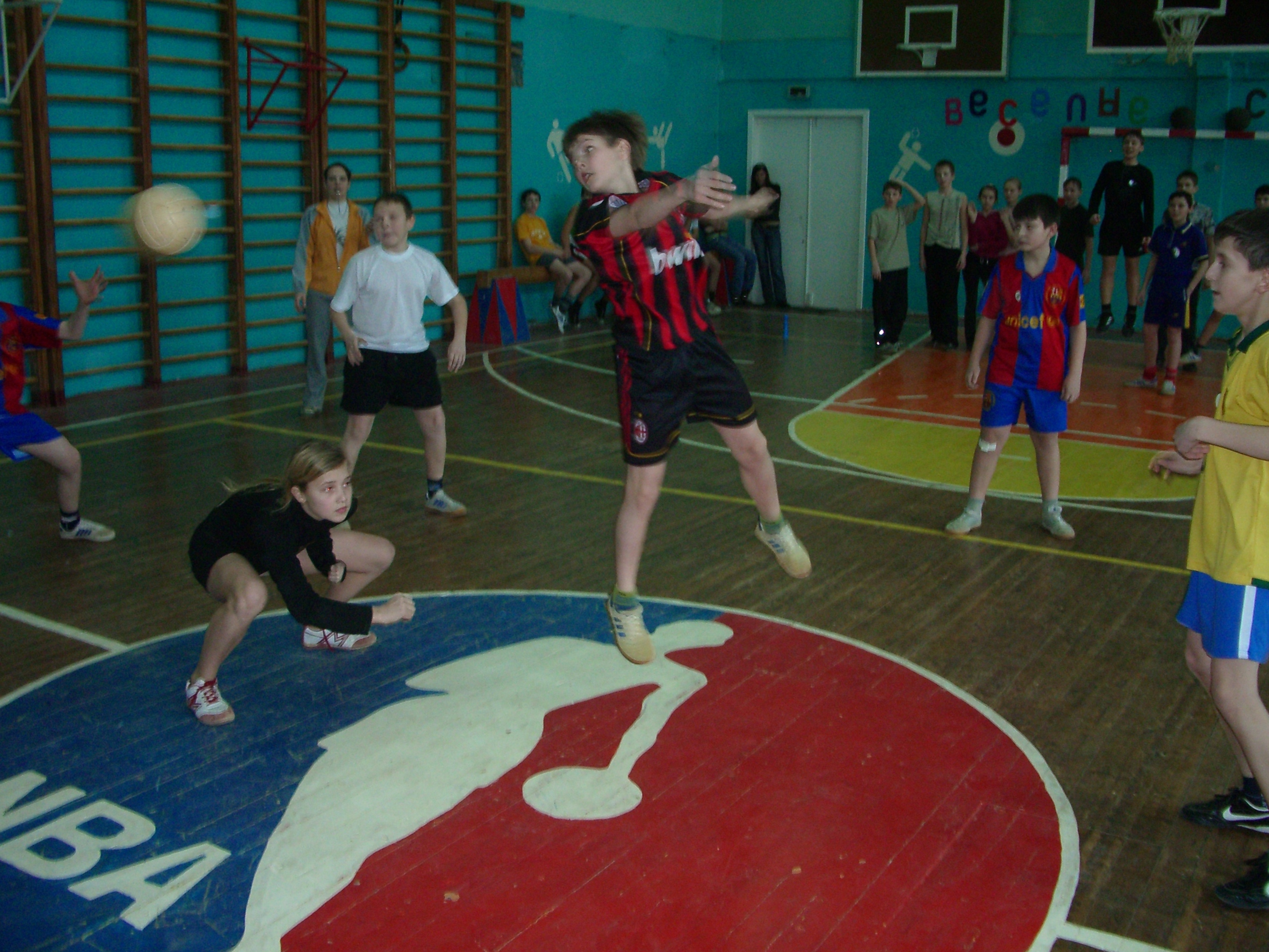 Конспект урока на тему Развитие общей физической активности посредством народных подвижных игр Белгородчины