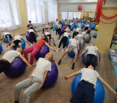 Проект: «Третий час физкультуры, как оздоровительный (программа «Корригирующая гимнастика»).